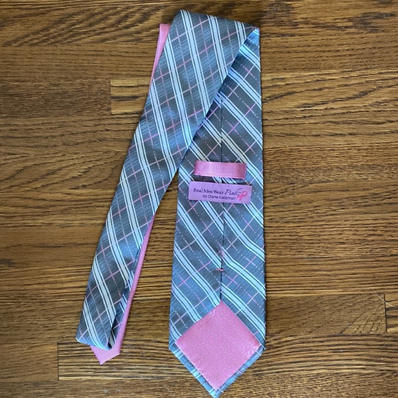 Real Men Wear Pink by Diane Katzman neck tie color grey white pink - Picture 2 of 2